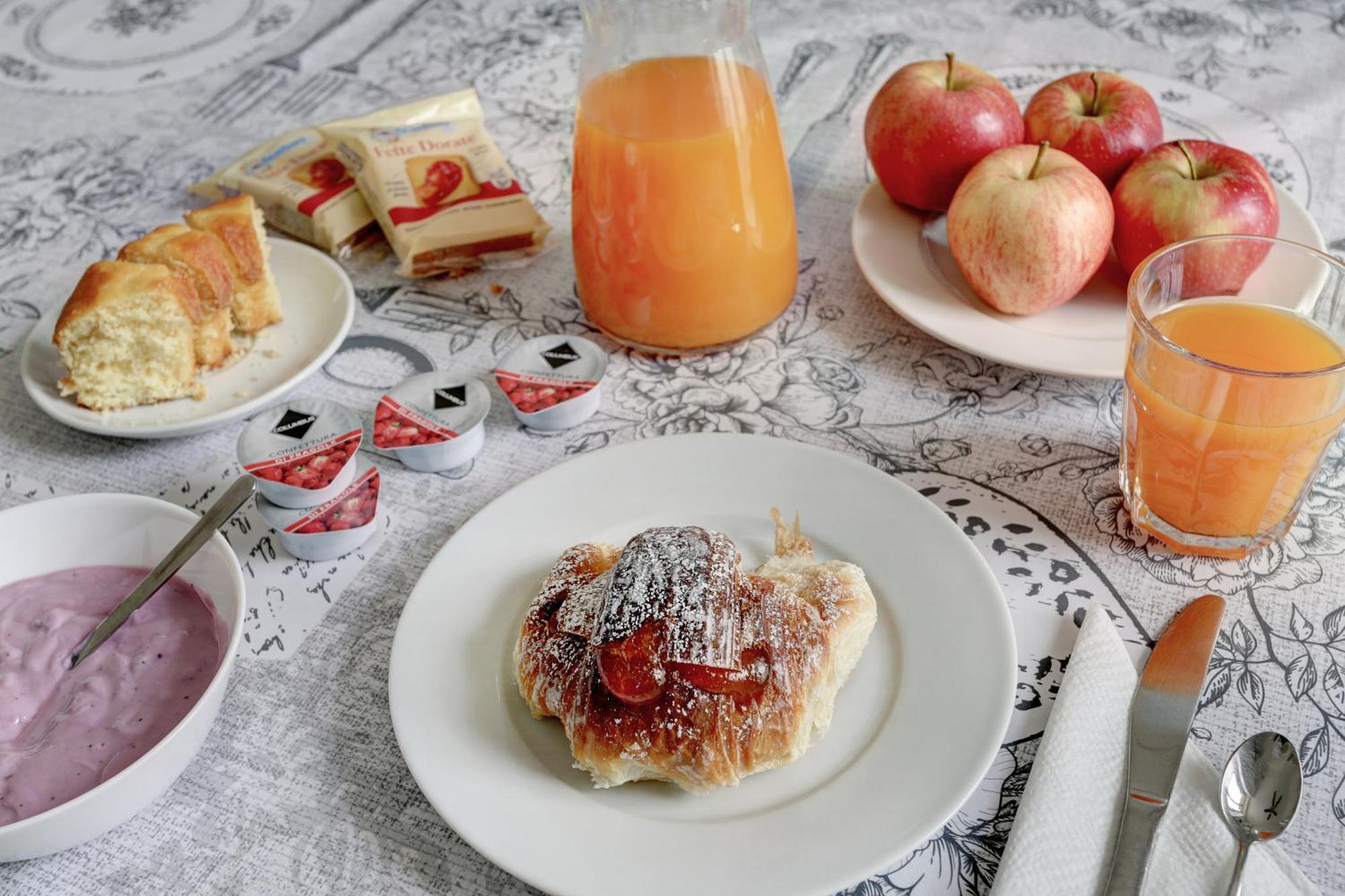 Bed and Breakfast Claudia House Roma Termini Zewnętrze zdjęcie