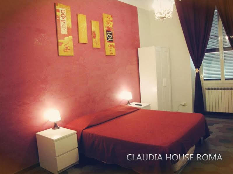 Bed and Breakfast Claudia House Roma Termini Zewnętrze zdjęcie